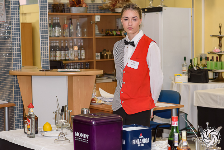 Barmanské zkoušky na Hotelové škole Brno
